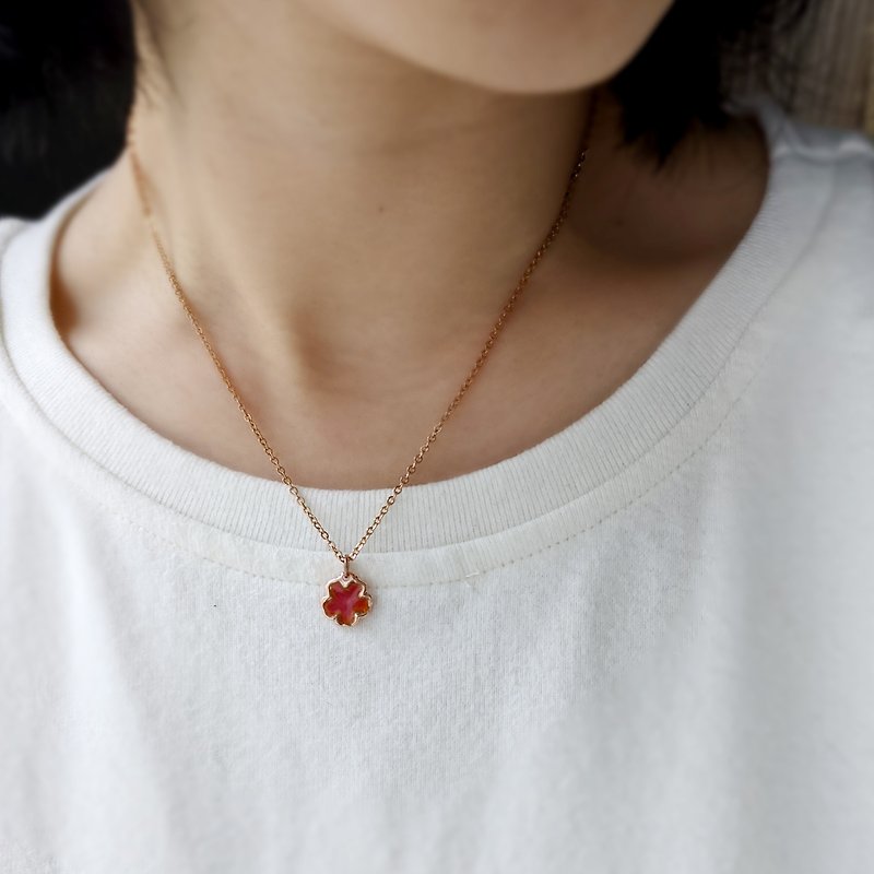 [Spring is coming] Falling Cherry Blossoms - Bright Red Cherry Blossoms - Enamel Rose Gold Necklace 925 Sterling Silver - Necklaces - Other Metals Pink