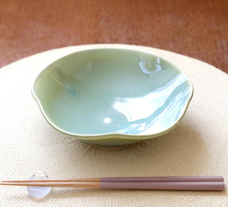 緑釉の輪花鉢 - 碗 - 陶 綠色