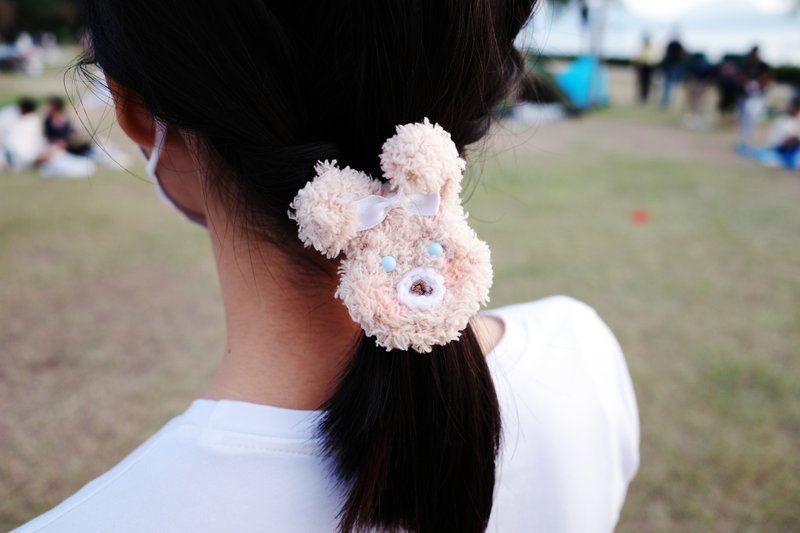 Bunny hairpin/hair tie/hair accessory - เครื่องประดับผม - ไฟเบอร์อื่นๆ สีกากี