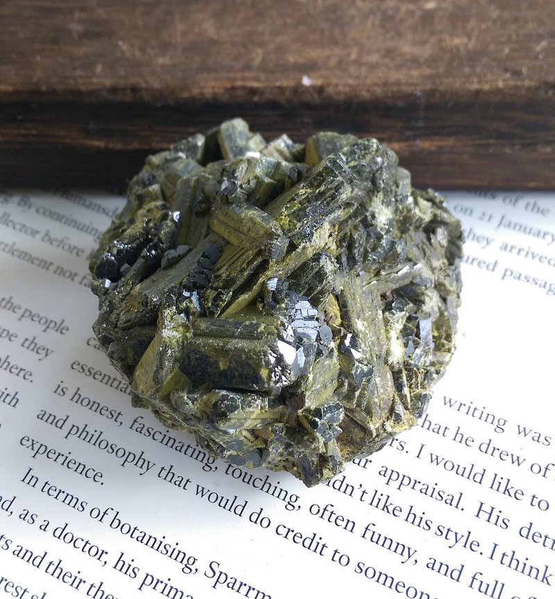Tourmaline  巴西產地 電氣石 綠碧璽 天然礦石 原礦 - 擺飾/家飾品 - 其他材質 