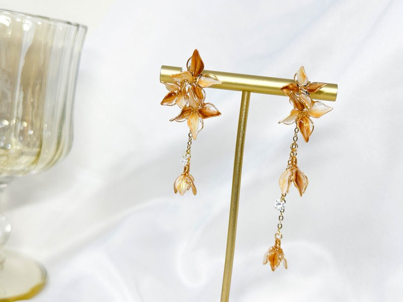 Crystal flower in the ear cuff_Star Leaf (Pendant detachable model_Amber coffee)_Light point jewelry - ต่างหู - เรซิน สีนำ้ตาล