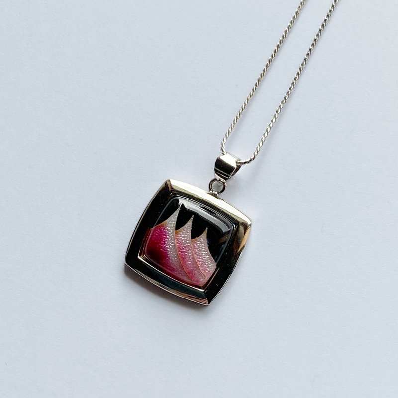 アルプス【Ruby】 七宝焼のペンダント 純銀張七宝 - 項鍊 - 其他材質 紅色