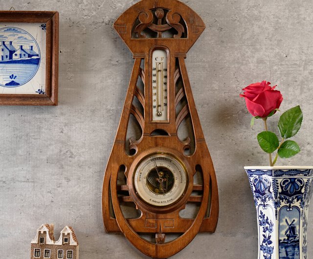 ドイツ シュヴァルツブラックスタイル 手彫り アンティーク 気圧計