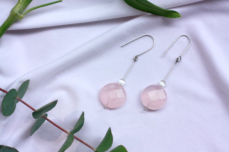 Simple pink crystal round needle earrings - ต่างหู - เครื่องเพชรพลอย สึชมพู
