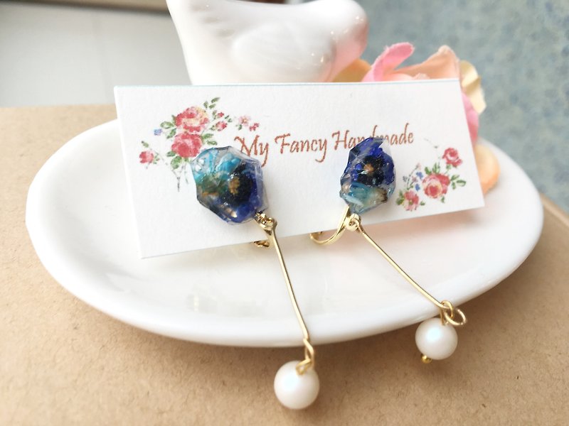 My Fancy Handmade. Cosmic earrings ear ear / ear clip - Earrings & Clip-ons - Plants & Flowers Multicolor