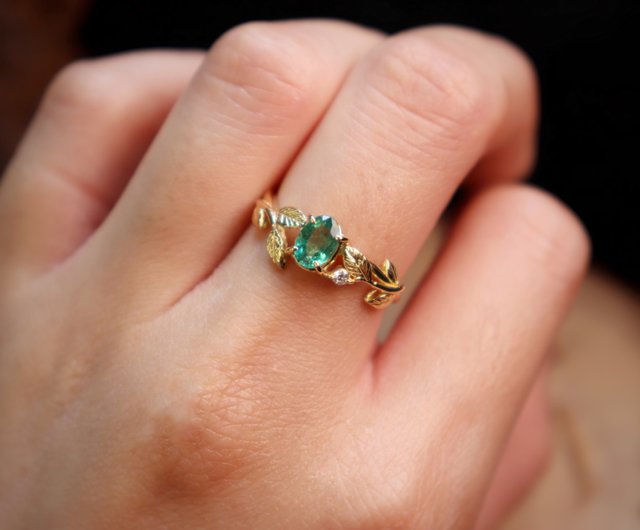 [Flower bed a kadan] k18 small leaf emerald ring / spot