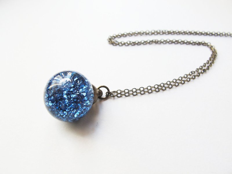＊Rosy Garden＊Blue Planet Gravel Shards Flowing Crystal Glass Ball Necklace - Necklaces - Glass Blue
