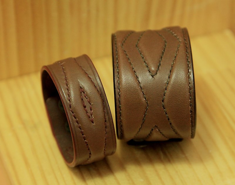 Love Bonds - Wristbands - Bracelets - Genuine Leather Brown