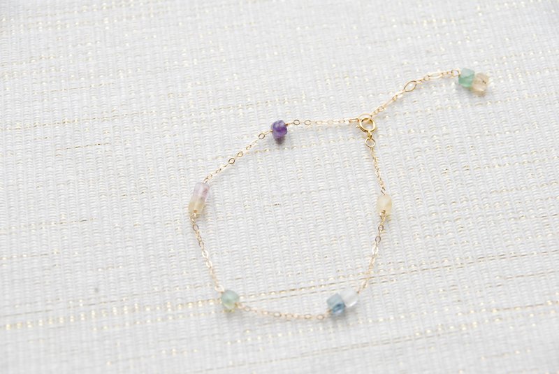 Cube cut fluorite colorful bracelet 14kgf - สร้อยข้อมือ - เครื่องประดับพลอย หลากหลายสี