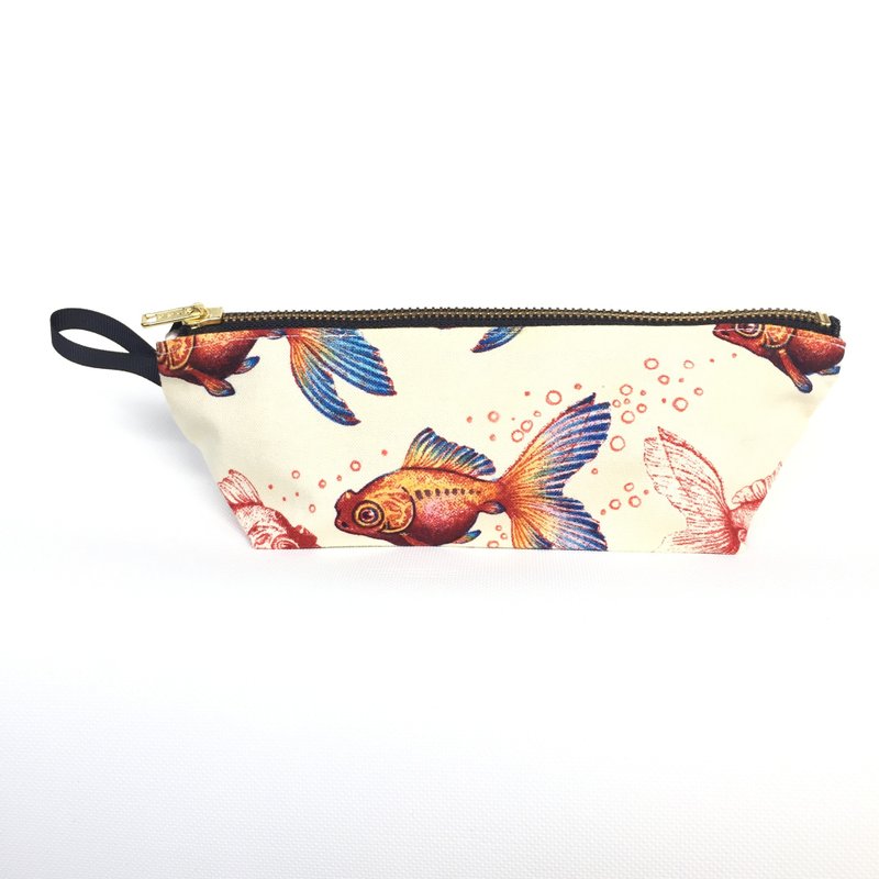Hand-painted Goldfish Madness Pouch - 鉛筆盒/筆袋 - 棉．麻 多色