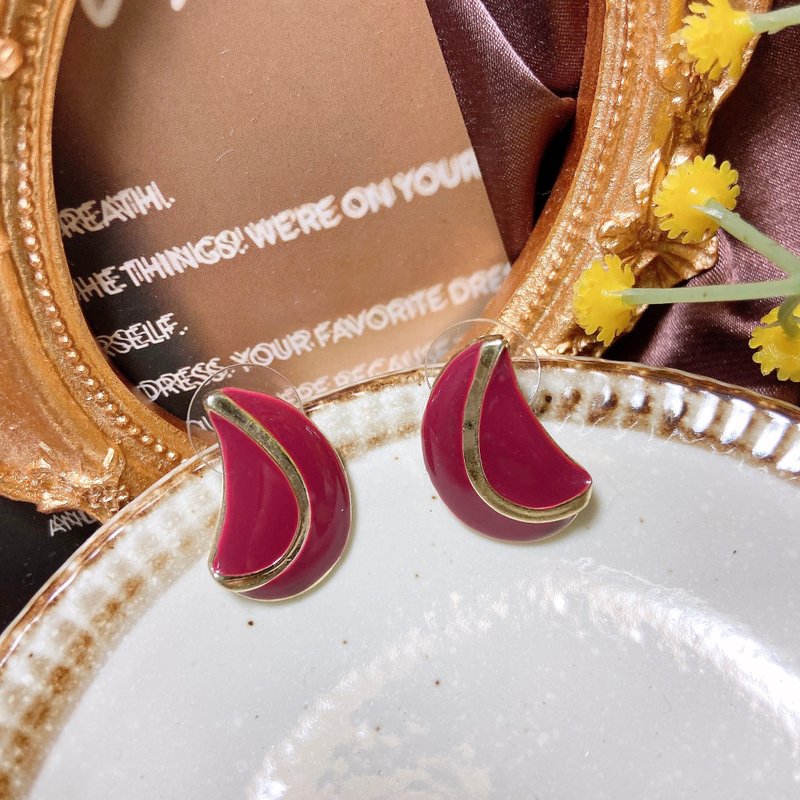 [Western antique jewelry] Elegant metal drop-like lines enamel slightly burgundy French earrings and earrings - Earrings & Clip-ons - Semi-Precious Stones Red