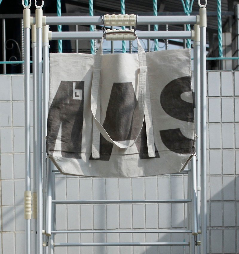 白底黑色MASK字體圖案帆布袋-M/BK-001 - 手提包/手提袋 - 棉．麻 