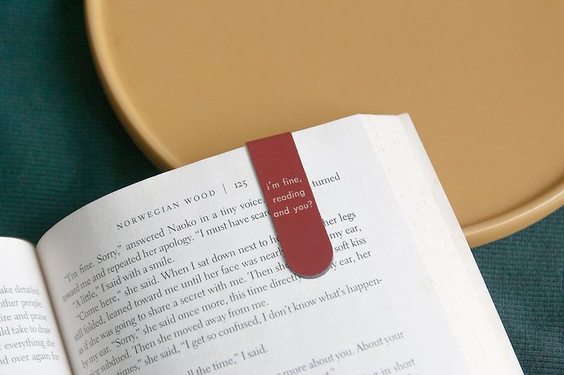 Magnet Bookmark - I'm fine, reading, and you? - 書籤 - 其他材質 紅色
