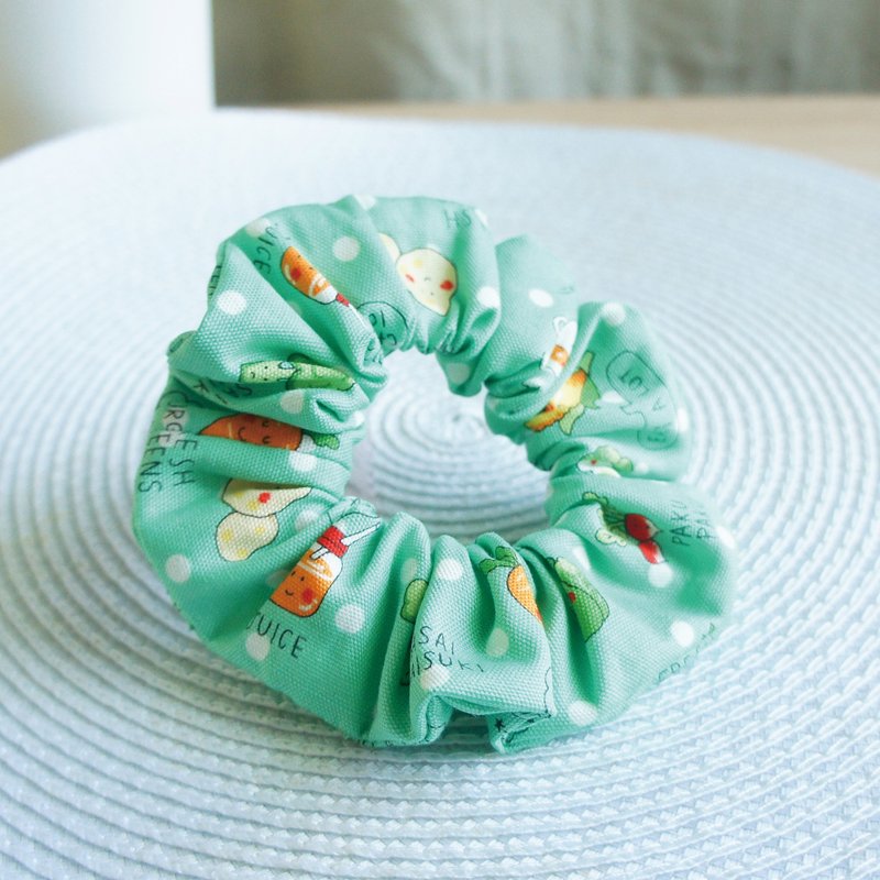 Lovely Japanese Cloth [Vegetable Juice Hair Bundle, Green] Scrunchie - เครื่องประดับผม - ผ้าฝ้าย/ผ้าลินิน สีเขียว