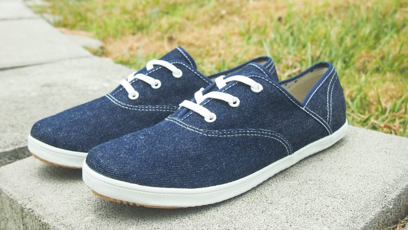 Adeia is comfortable, simple and easy to wear shoes, denim dark blue canvas shoes - รองเท้าลำลองผู้หญิง - วัสดุอื่นๆ 