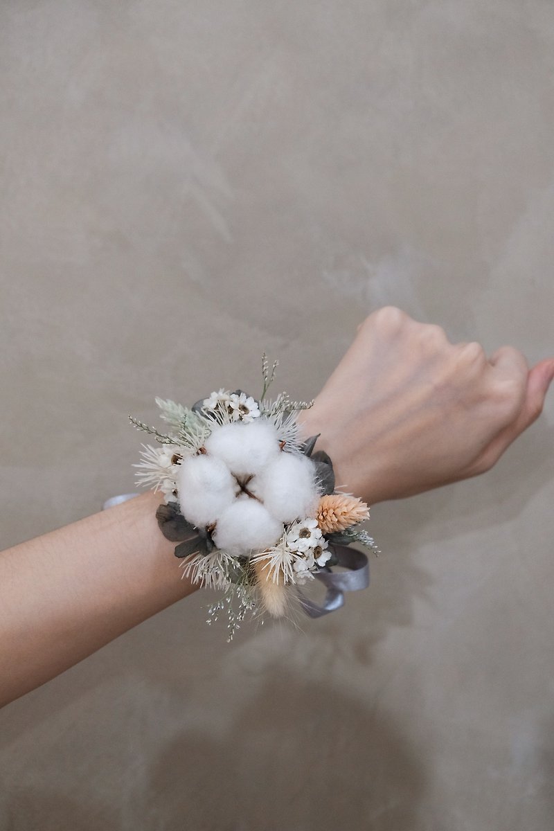 Bride / Bridesmaid Wrist Flower [Wonderful Fairy]-Wedding / Dry Flower - Corsages - Plants & Flowers Green