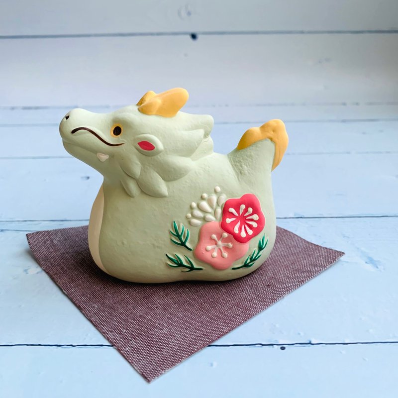 Happy Elegant Dragon - Light Green - Zodiac Mascot (Year of the Dragon) - ตุ๊กตา - ดินเผา 