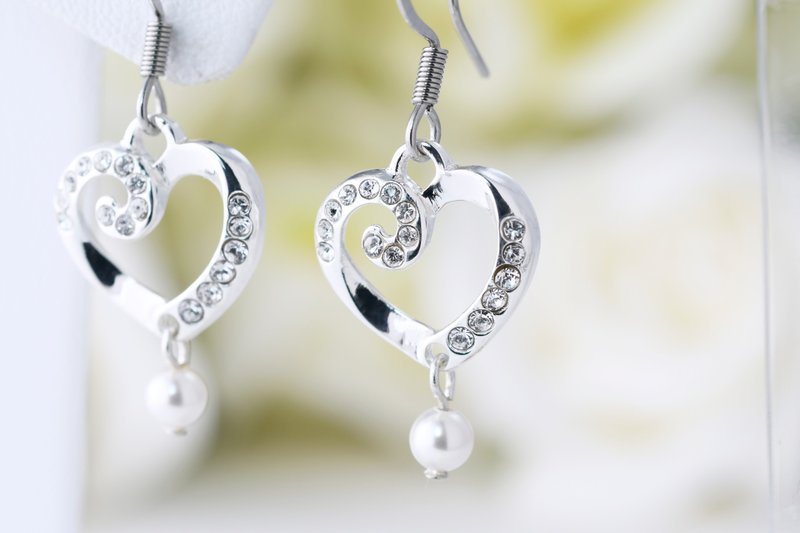 心鎖系列 漣漪 心形造型勾式耳環 (ERIJA0862E) - 耳環/耳夾/耳骨夾 - 銀 銀色