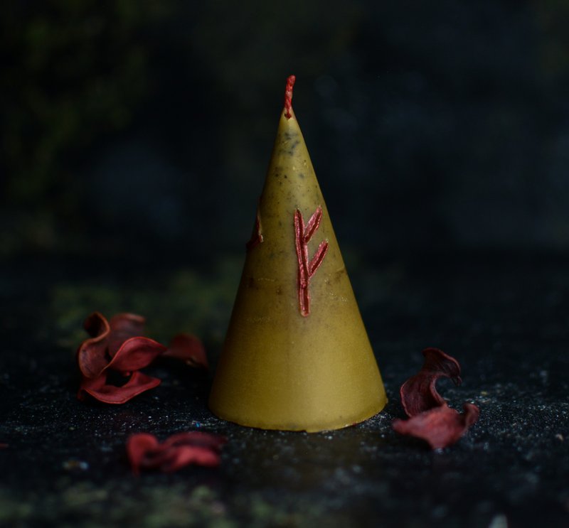 Unic money candle, magic candle , 招财蜡烛、金钱蜡烛 , beeswax candle, 如尼 - 香氛蠟燭/燭台 - 蠟 金色