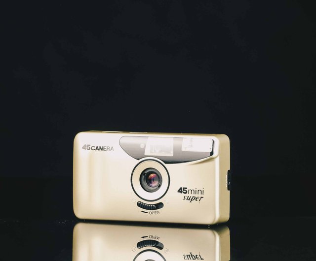 フィルムカメラ Becky! Polaroid 600 Kodomo No Omocha by Tomy Pink Instant Film