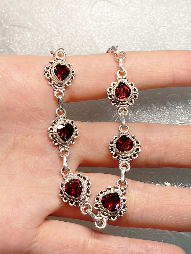 I just want to follow you red garnet bracelet Nepal handmade 925 sterling silver - Bracelets - Gemstone Red