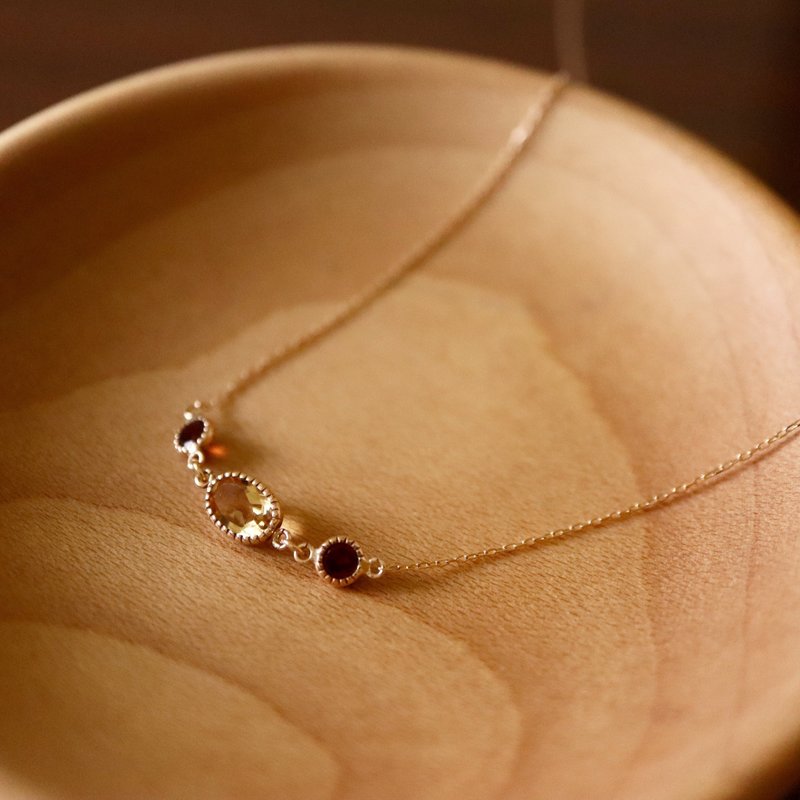 K10 Necklace Citrine & Garnet - สร้อยคอ - เครื่องเพชรพลอย สีเหลือง