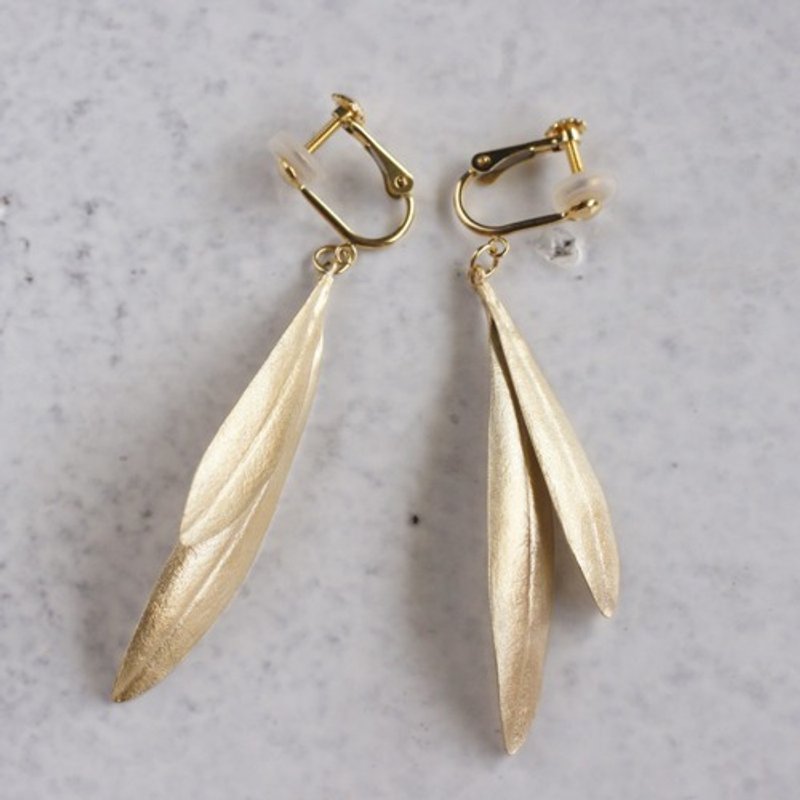 Olive leaves earrings [EP048K10] - 耳環/耳夾/耳骨夾 - 其他金屬 