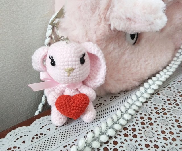  PRETYZOOM Peach Heart Bunny Rabbit Keychain Bag Easter Gift  Keyring Pendant Accessory (Assorted Color) : Home & Kitchen