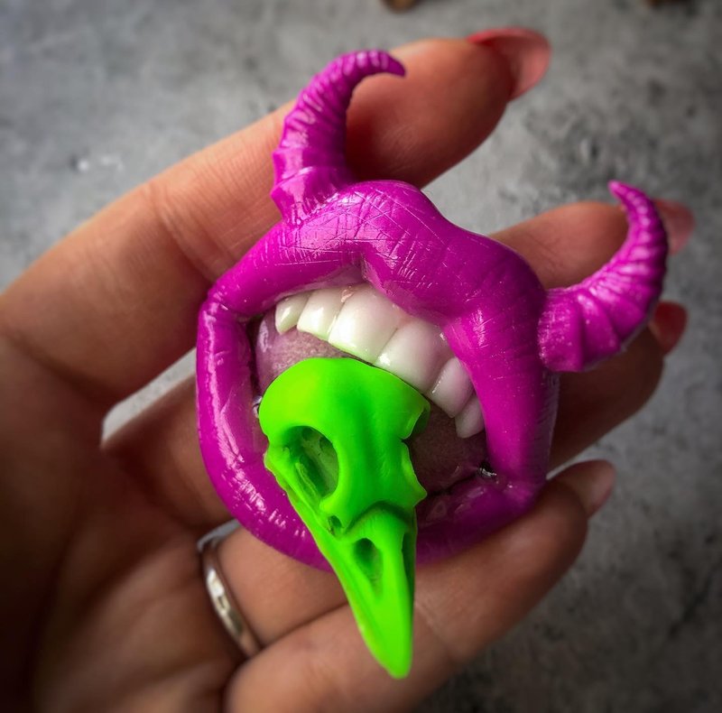 Purple Lip Brooch with Horns and Bird Skull, neon violet, neon green - Brooches - Plastic Purple