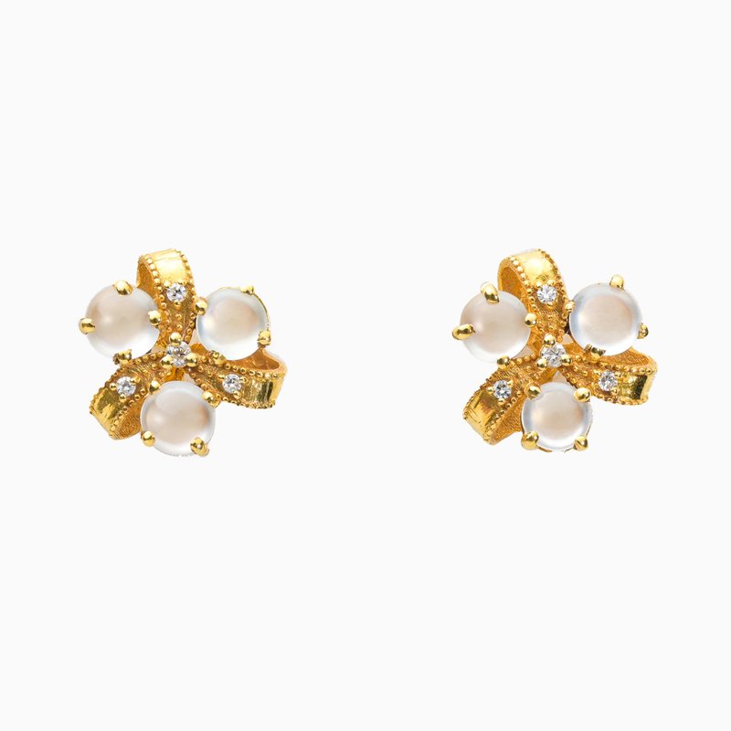 Silken White Jadeite Diamond Earrings - ต่างหู - หยก ขาว