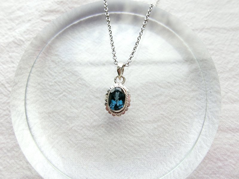 London blue topaz 925 sterling silver simple lace necklace Nepal handmade silverware - Necklaces - Gemstone Silver