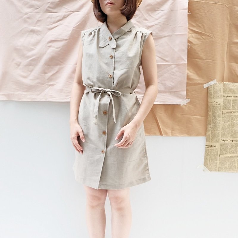 X-cross collar Dress : Beige Linen - 洋裝/連身裙 - 棉．麻 卡其色