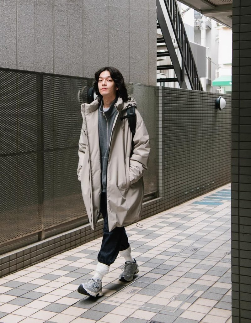 在路上 戶外寬鬆長款羽絨服外套 - 男夾克/外套 - 其他材質 卡其色