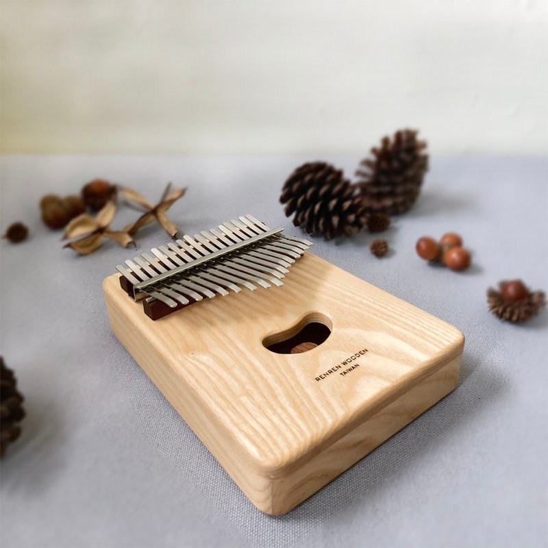 17-tone solid wood speaker thumb piano American cork wood cute teeth Kalimba Kalimba limited time offer - Guitars & Music Instruments - Wood White