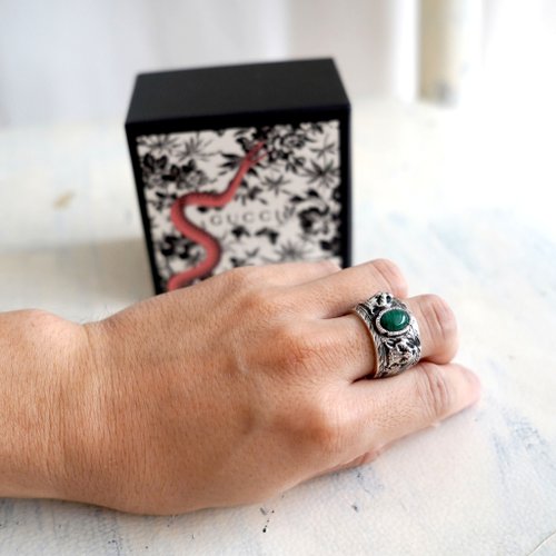 Brand new size 19 GUCCI 925 sterling silver tiger head green