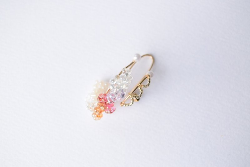 14K gold filled earcuff【one ear】 - กระดุมข้อมือ - แก้ว สีส้ม