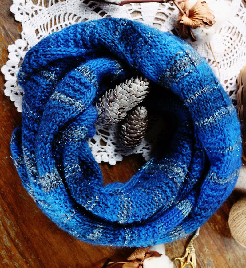 ChiChi手作-金蔥海藍-毛線圍巾 - 圍巾/披肩 - 羊毛 藍色