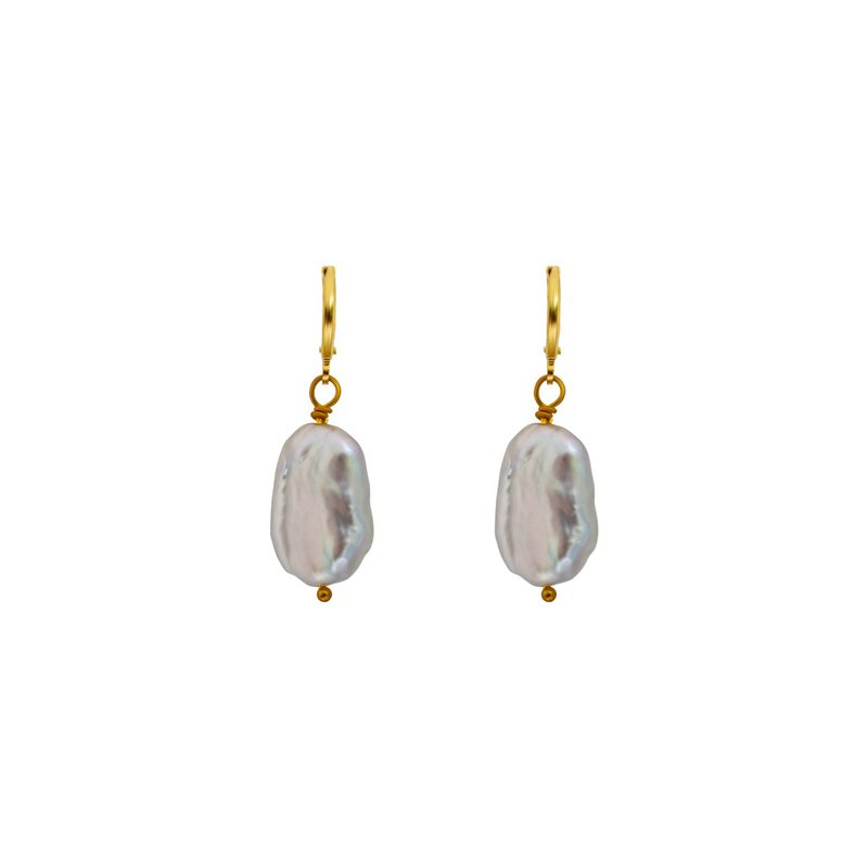 Silver freshwater pearl huggie hoop earrings | by Ifemi Jewels - 耳環/耳夾/耳骨夾 - 其他材質 金色