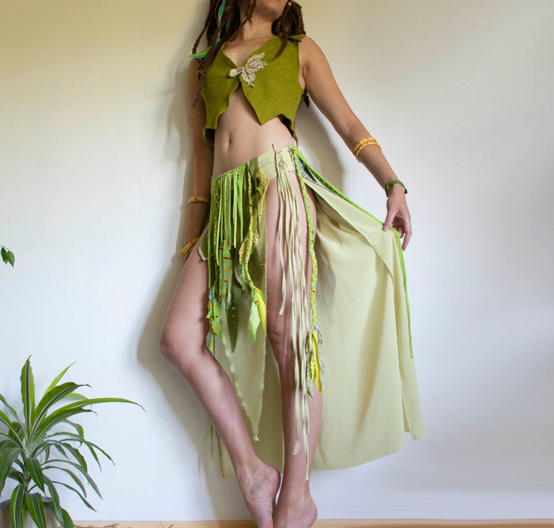 Long spring green split skirt, tie skirt, tribal style festival costume - 裙子/長裙 - 其他材質 綠色