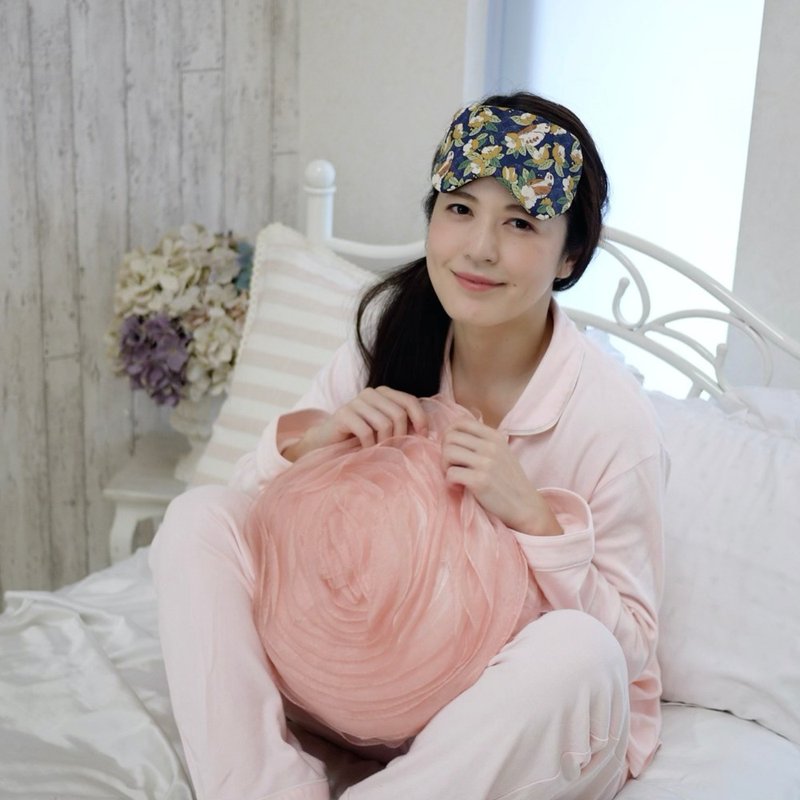 Camellia Bird Eye Mask | Comes with a convenient storage pouch for travel | Free gift wrapping | Birthday - ผ้าปิดตา - ผ้าฝ้าย/ผ้าลินิน สีเขียว