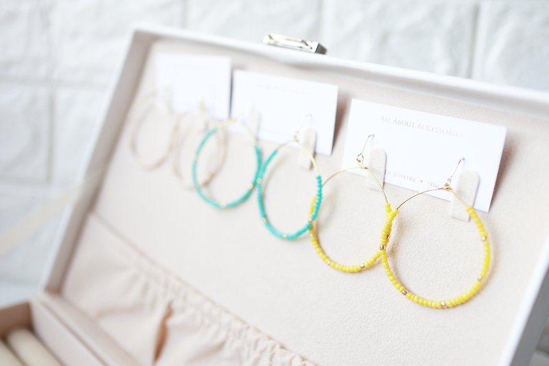 summer collection : Big Wire Beads Earrings  - ต่างหู - วัสดุอื่นๆ หลากหลายสี