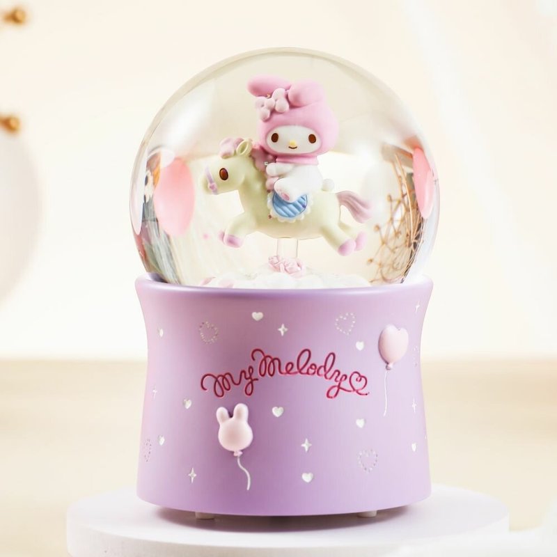 My Melody Carousel Crystal Ball Music Box Valentine's Day Wedding Month Christmas Exchange Gift - ของวางตกแต่ง - แก้ว 