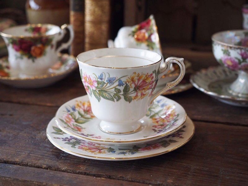 British antique porcelain crown paragon coffee cup group + snack plate - Mugs - Porcelain 