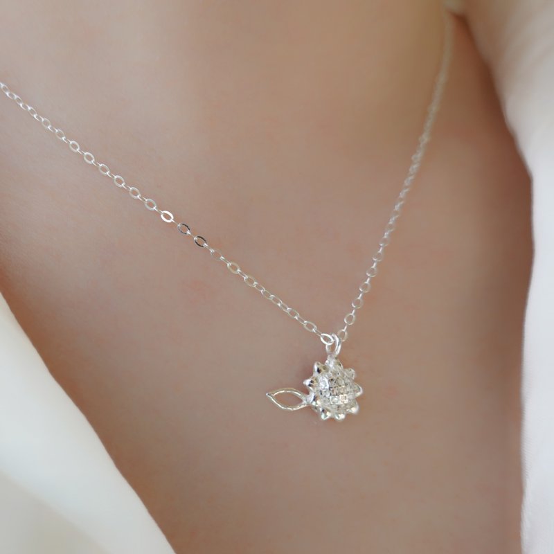 Birth Flower August August Birth Flower Sterling Silver Necklace Sunflower/Sunflower - สร้อยคอ - เงินแท้ สีเงิน