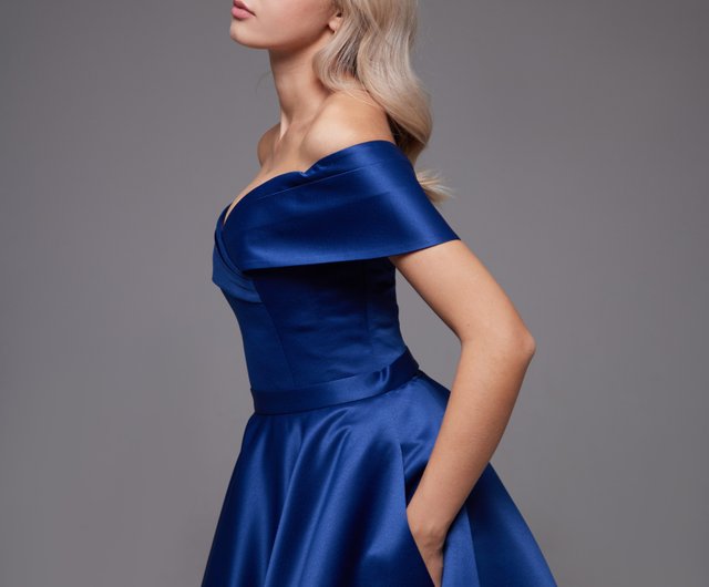 ブルーサテンイブニングドレス、コルセットウェディングドレスサテン