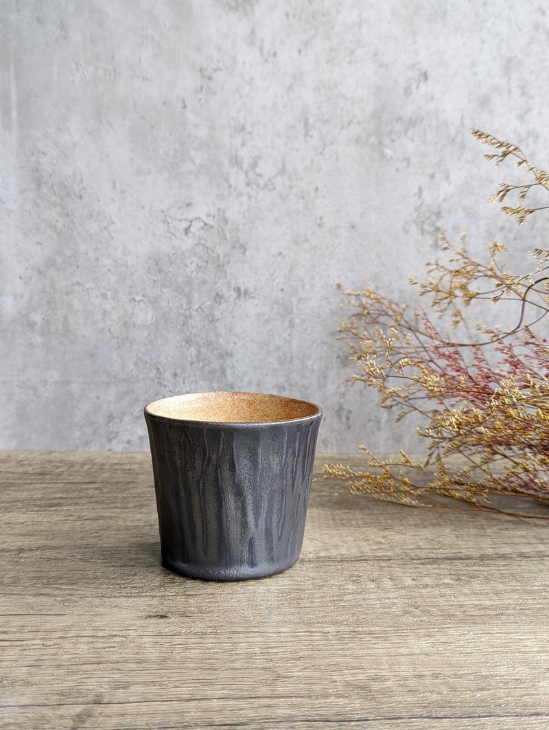 Lu | Yan dyed black glazed pottery cup - Teapots & Teacups - Pottery 