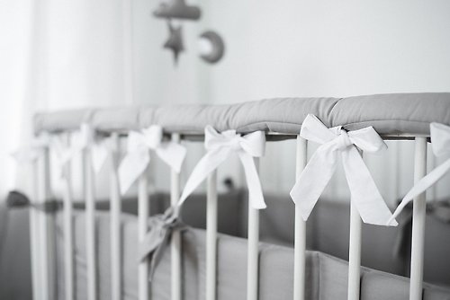 Cot and Cot Crib rail cover Teething guard gray white - Custom size rail cover with white bo