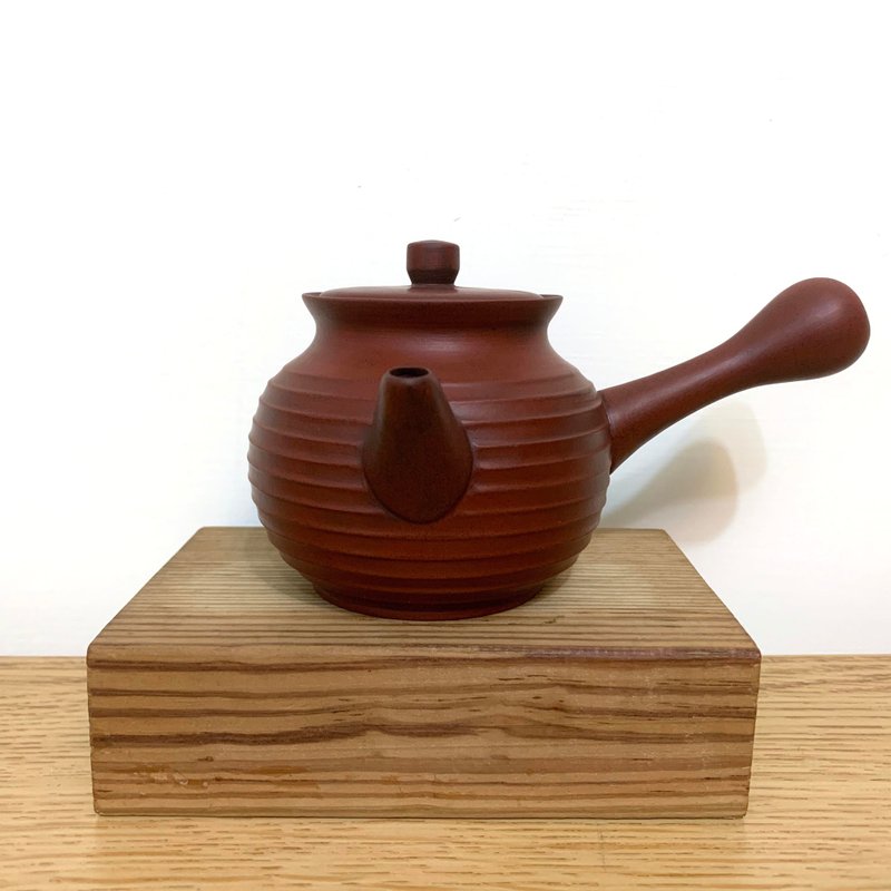台灣【朱泥】手拉坯薄胎KyuuSu橫手急須壺4 - 茶壺/茶杯/茶具 - 陶 紅色