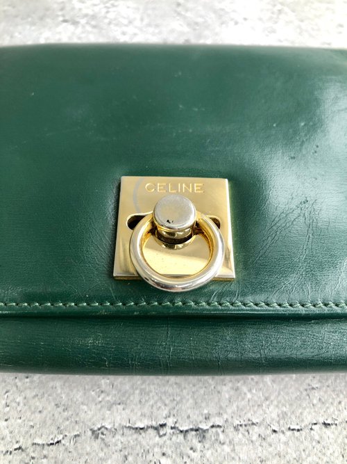 日本直送 名牌中古包 】CELINE セリーヌ 財布 グリーン ガンチーニ レザー 三つ折り vintage ヴィンテージ オールド 4cifcs -  ショップ VintageShop solo 財布 - Pinkoi