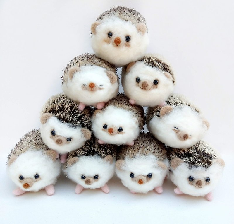 Needle Felt Animal Pet Portrait Hedgehog Commemorate - Items for Display - Wool Khaki